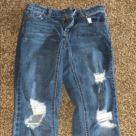 Refuge skinny jeans with holes - Picture 2 of 3